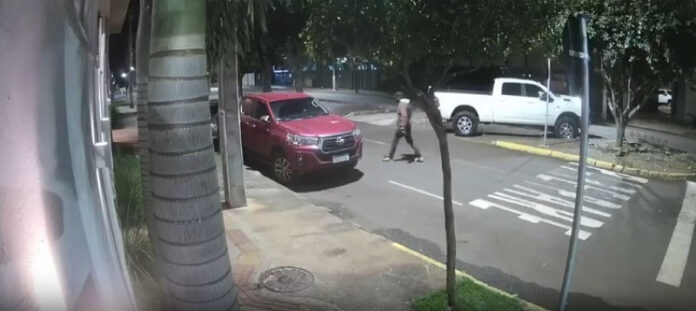 Músico e homem de Minas Gerais são presos por furto de caminhonetes em Dourados_6a583eacce9c7.jpeg