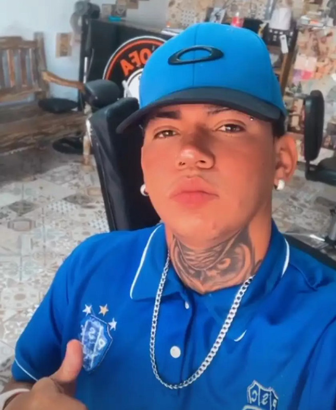 Na frente da esposa, barbeiro é morto a tiros por pistoleiros de moto_6a5c319495678.jpeg