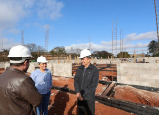 Prefeito vistoria obra emblemática que vai transformar a saúde de Dourados