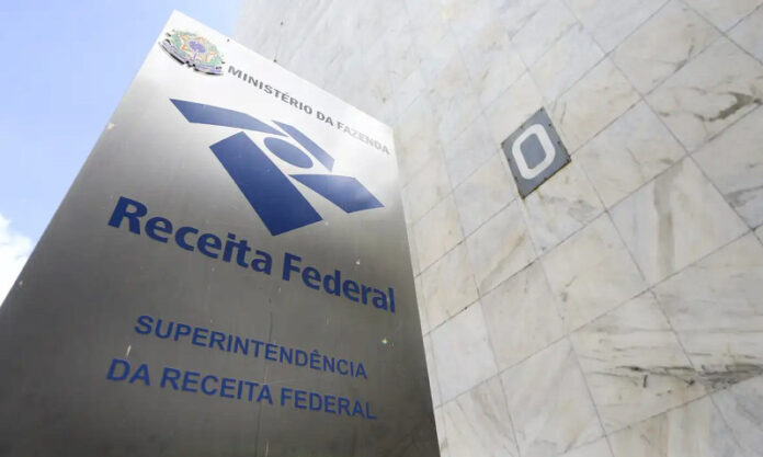 Receita prevê arrecadar R$ 17,2 bilhões com IR sobre dividendos_6a66bd453e85a.jpeg