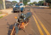 Retorno feito por caminhonete deixa motociclista entre a vida e a morte em Dourados