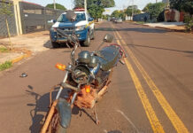 Retorno feito por caminhonete deixa motociclista entre a vida e a morte em Dourados