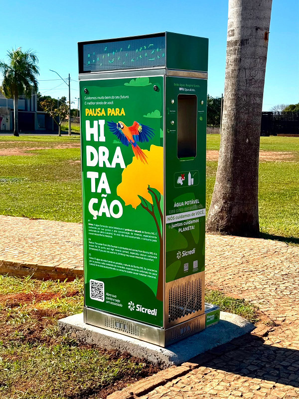 Sicredi entrega bebedouro público em Bonito e reforça compromisso com a qualidade de vida da comunidade_6a583e64e14a7.jpeg