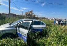 Assaltantes invadem garagem da prefeitura, espancam vigia e roubam dois veículos; 4 estão presos