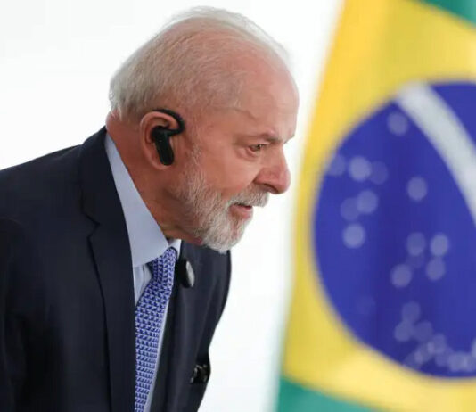Lula declara patrimônio de R$ 4,77 milhões ao TSE, queda de 35% em relação a 2022