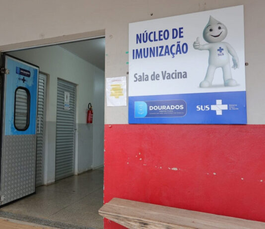 PAM atende sábado e domingo para atualizar carteira de vacinação