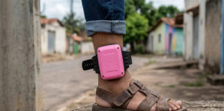 Projeto propõe tornozeleira rosa para agressores de mulheres em MS